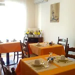 Mimosa 4*