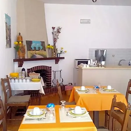 فندق مبيت وإفطار Mimosa 4*