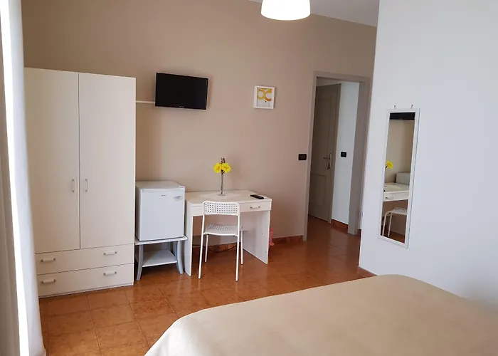 Alojamento de Acomodação e Pequeno-almoço Mimosa Giardini Naxos