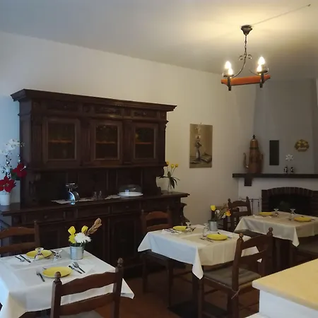 Alojamento de Acomodação e Pequeno-almoço Mimosa Giardini Naxos