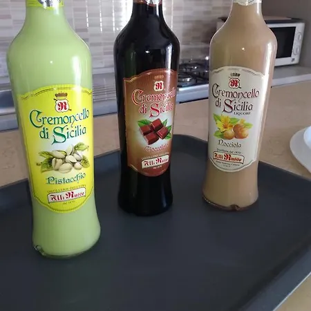 Alojamento de Acomodação e Pequeno-almoço Mimosa Giardini Naxos